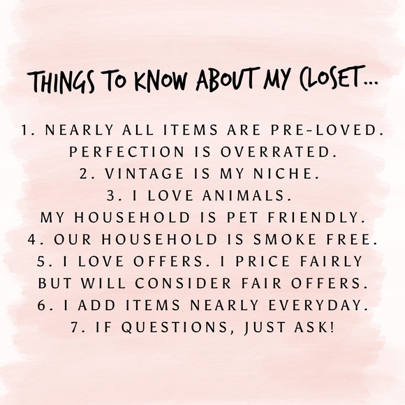 🥳 5/$35!! 🥳 VTG Red Rubber Bead Necklace with White Snap Back - Picture 4 of 5